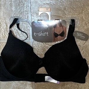 NWT Secret Treasures Classic Black T-Shirt Bra